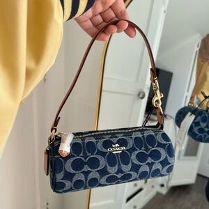 Coach Nolita Barrel Bag 💙